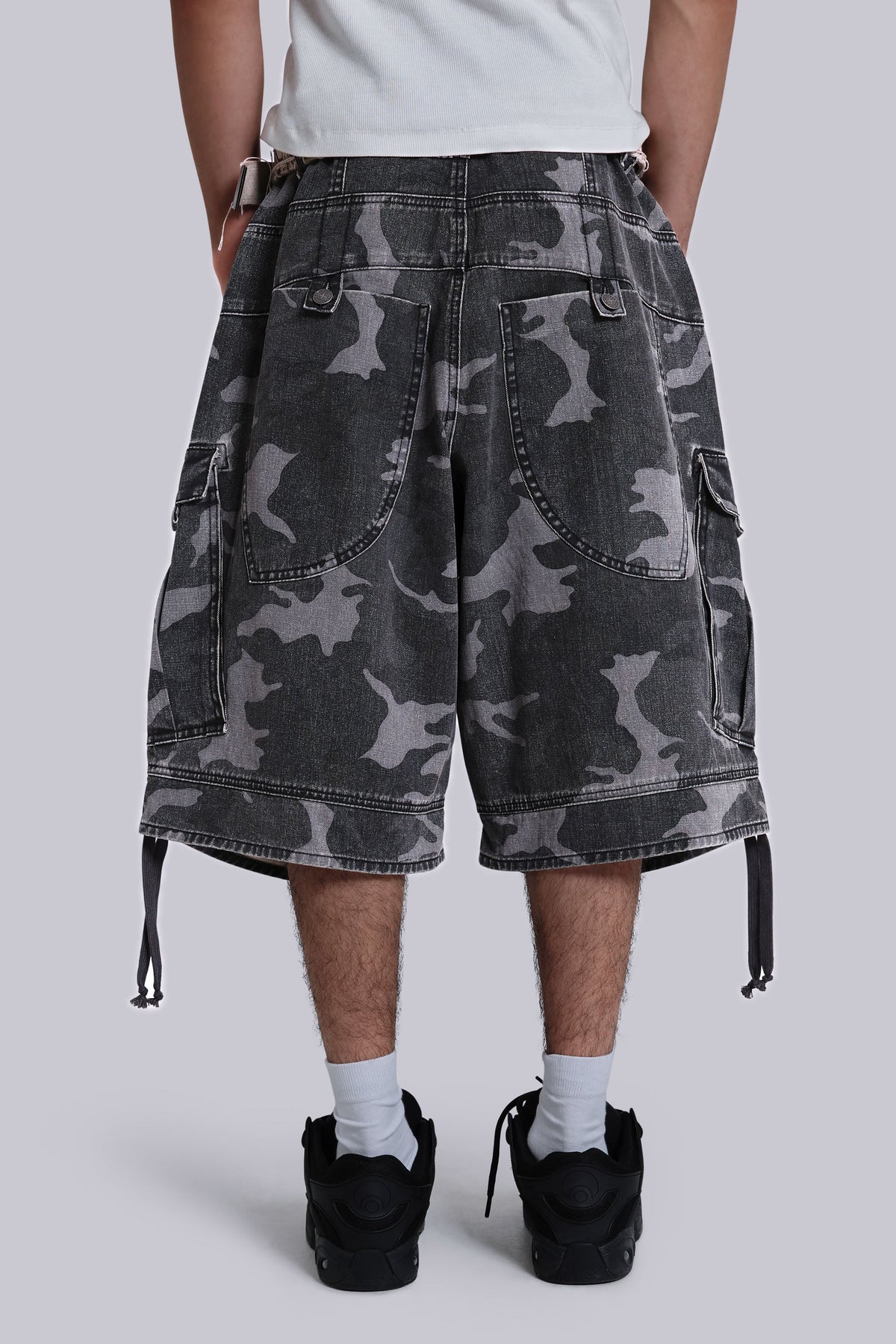 Shorts baggy Cadet negros y camuflaje