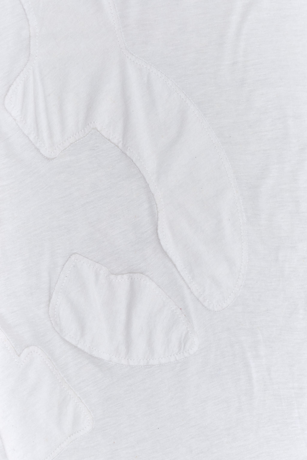 13 Applique Linen Top