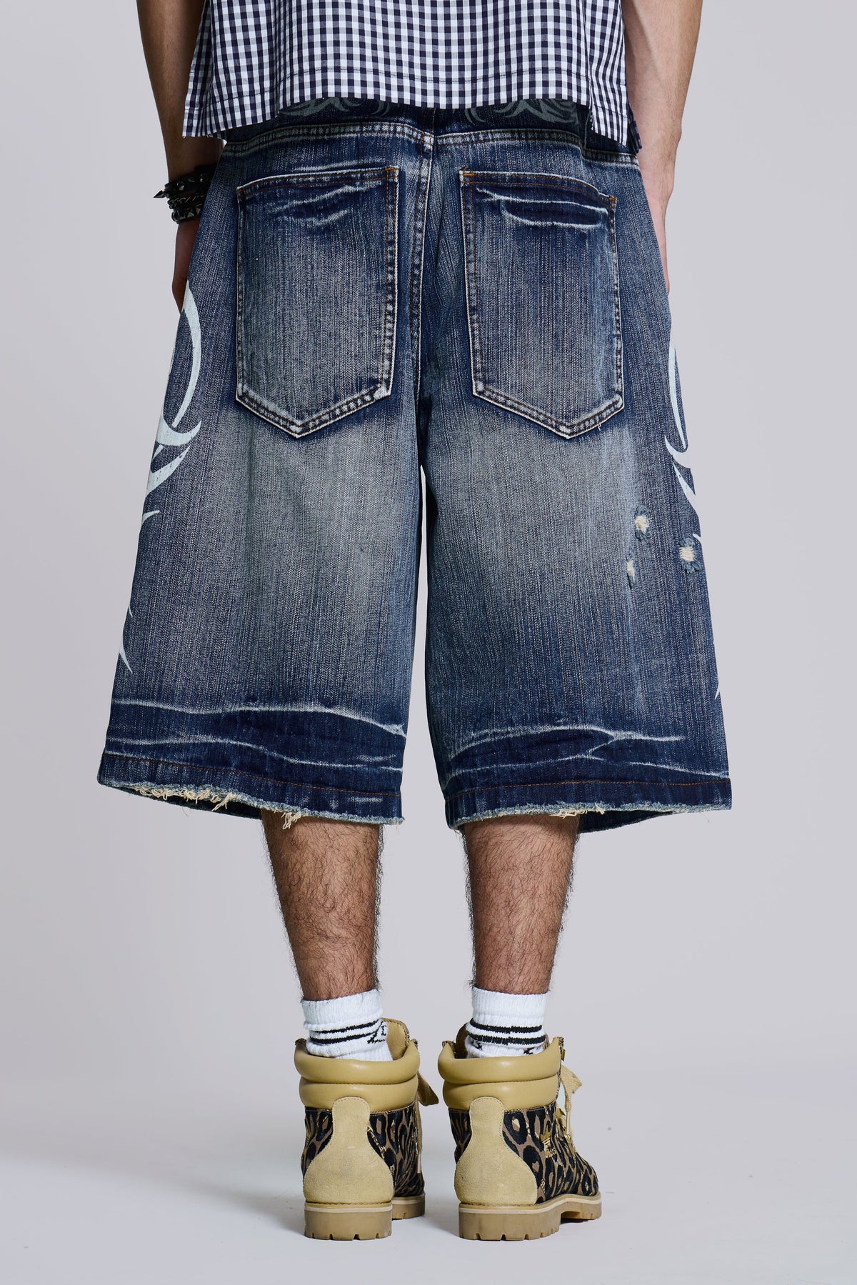 Light Wash Blade Colossus Jorts