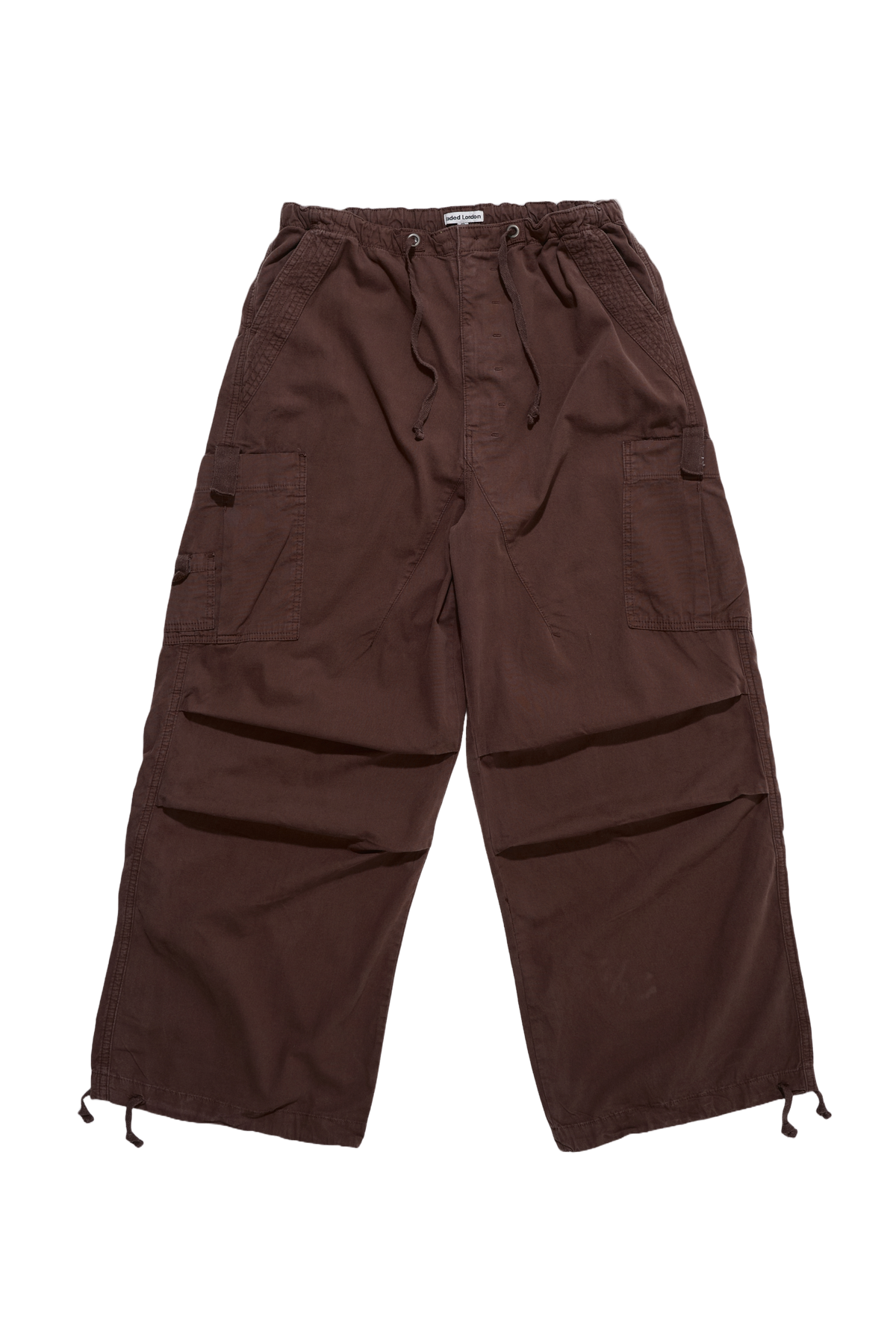 Pantalón cargo paracaídas marrón