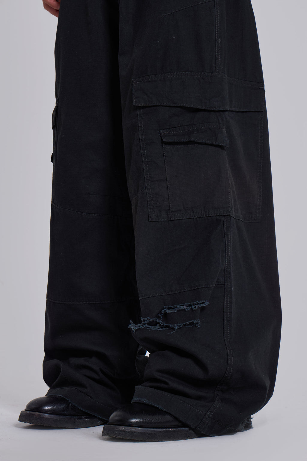 Black Titan Cargos