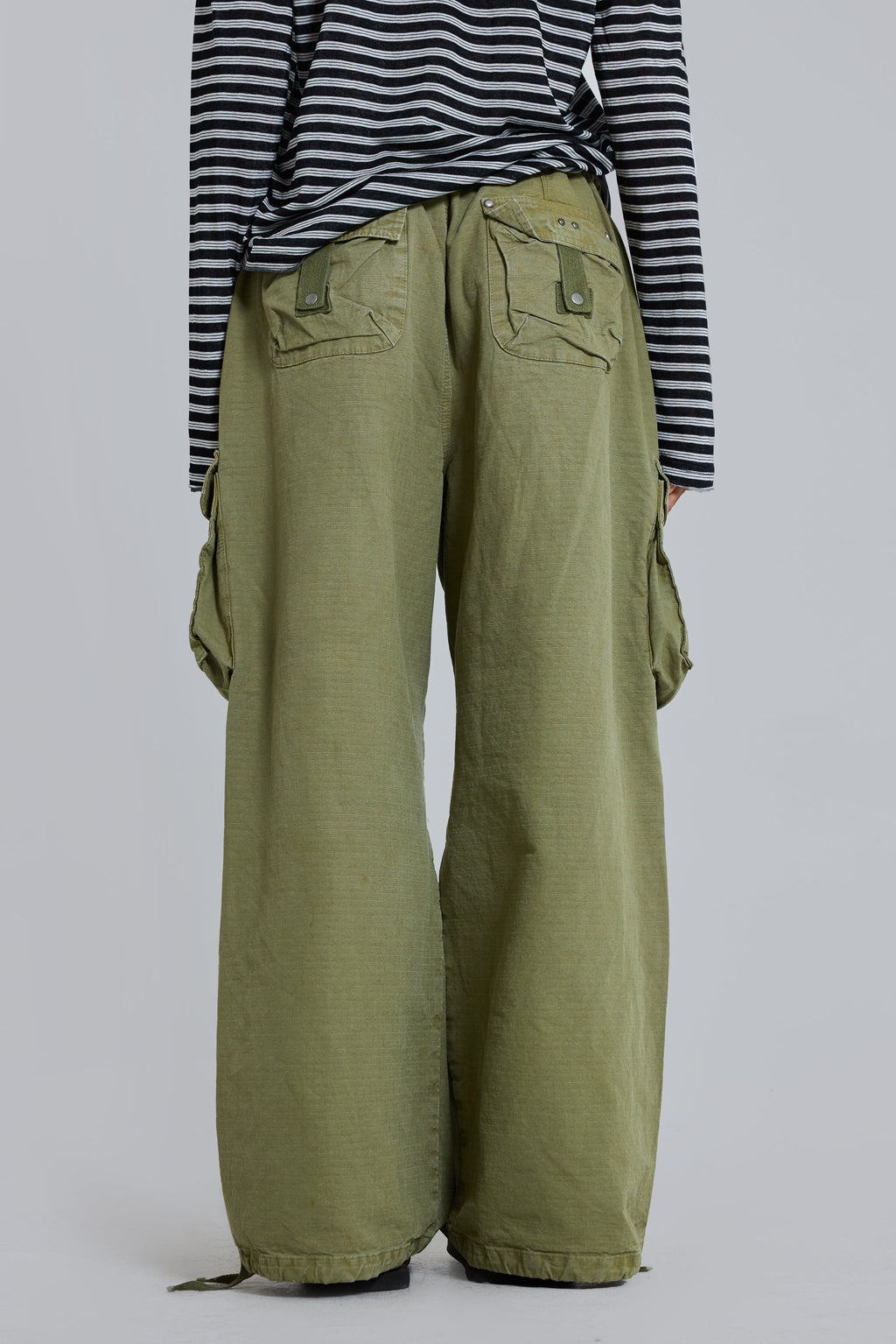 Olive XL Parachute Cargo Pants