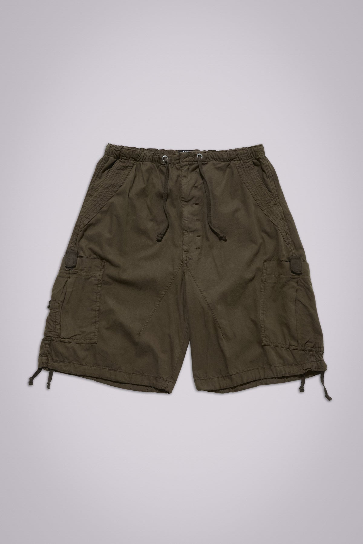 Shorts baggy Cargo paracaídas caqui