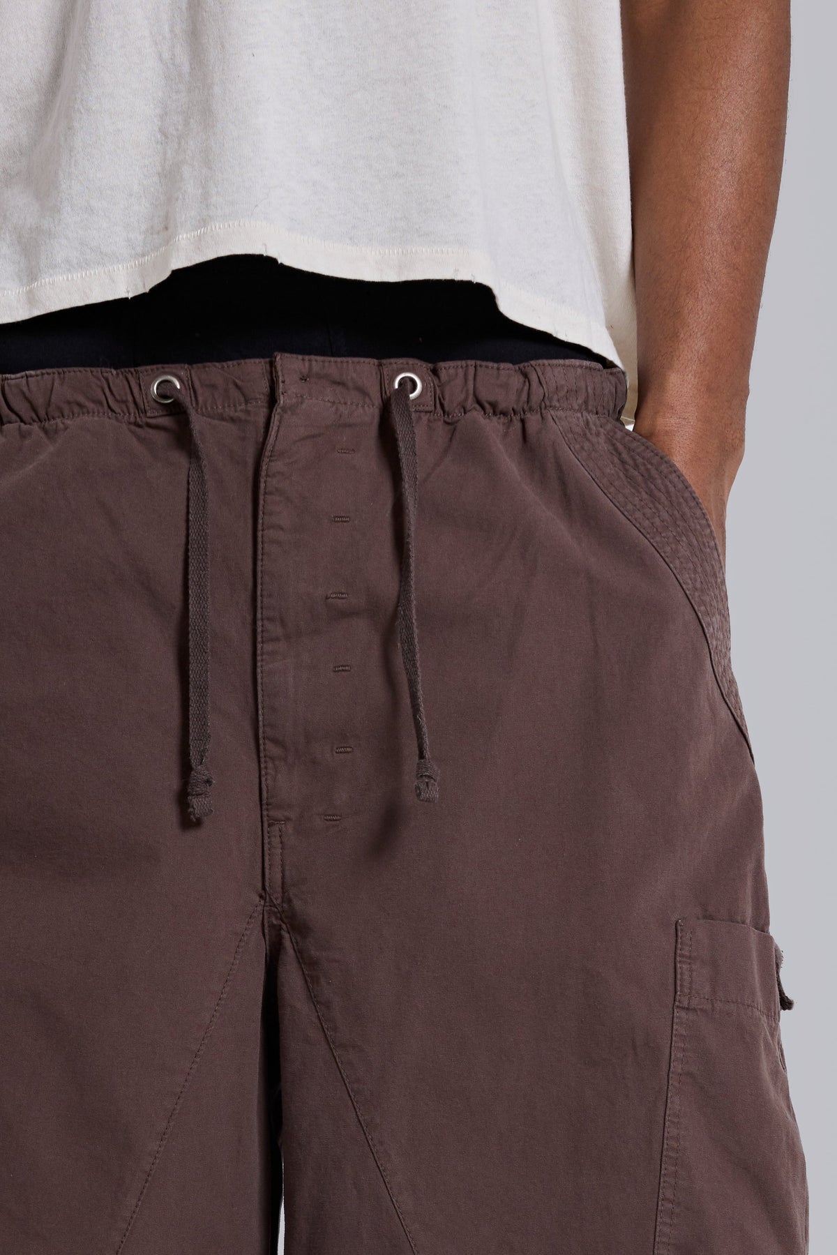 Shorts baggy Cargo paracaídas marrones