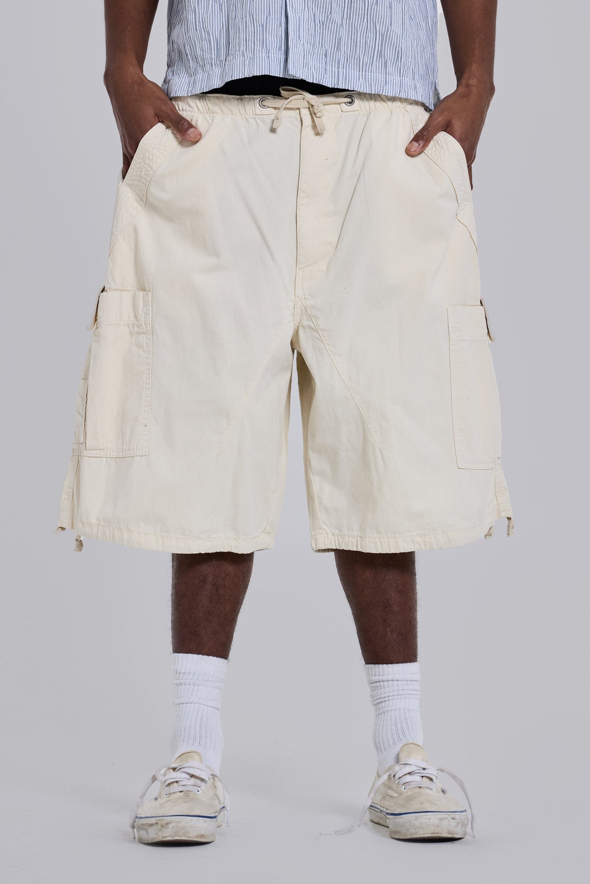 Shorts cargo paracaídas crudos