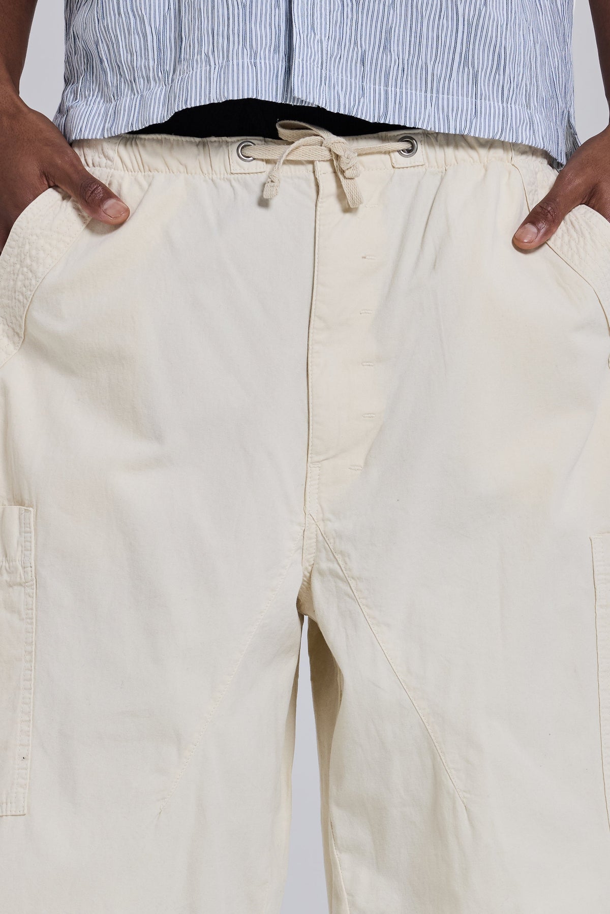 Shorts cargo paracaídas crudos