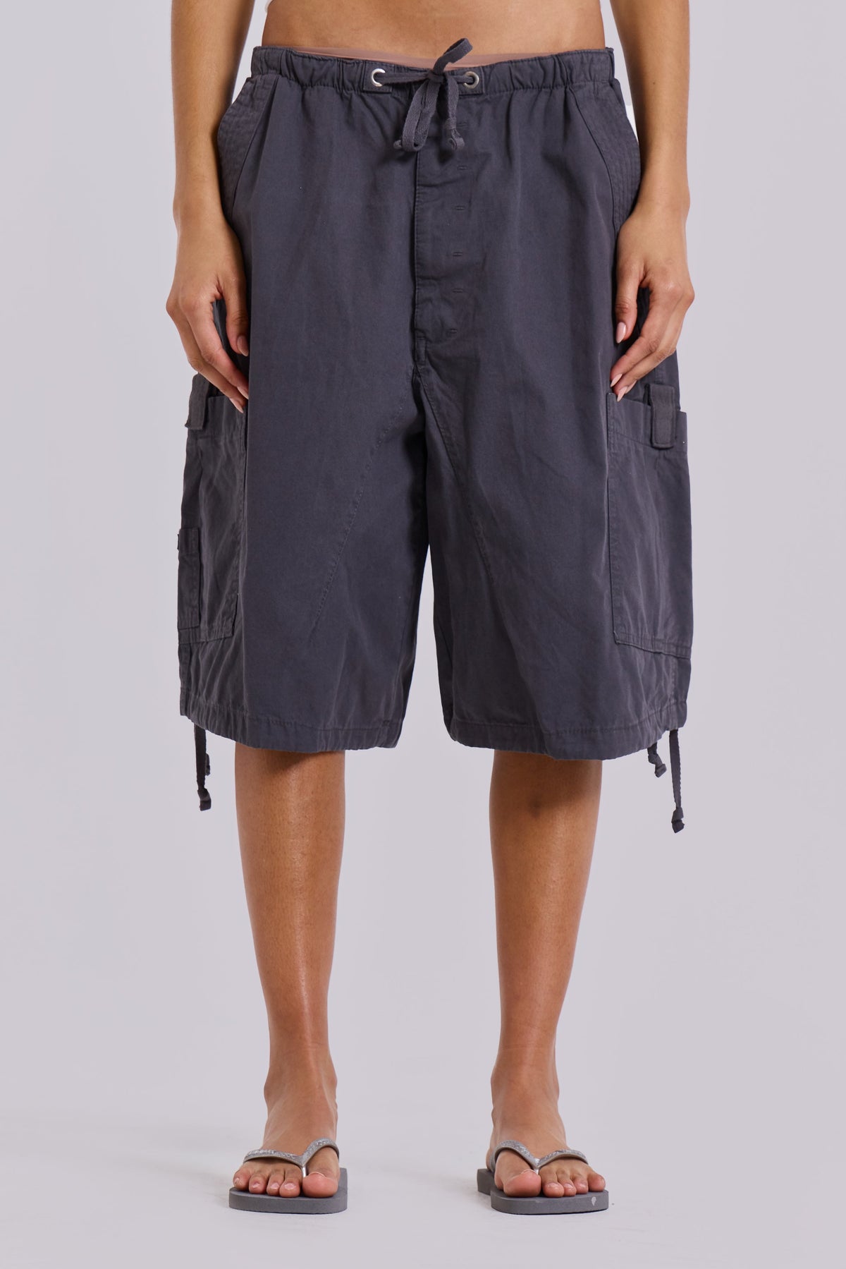 Shorts cargo vintage paracaídas grises