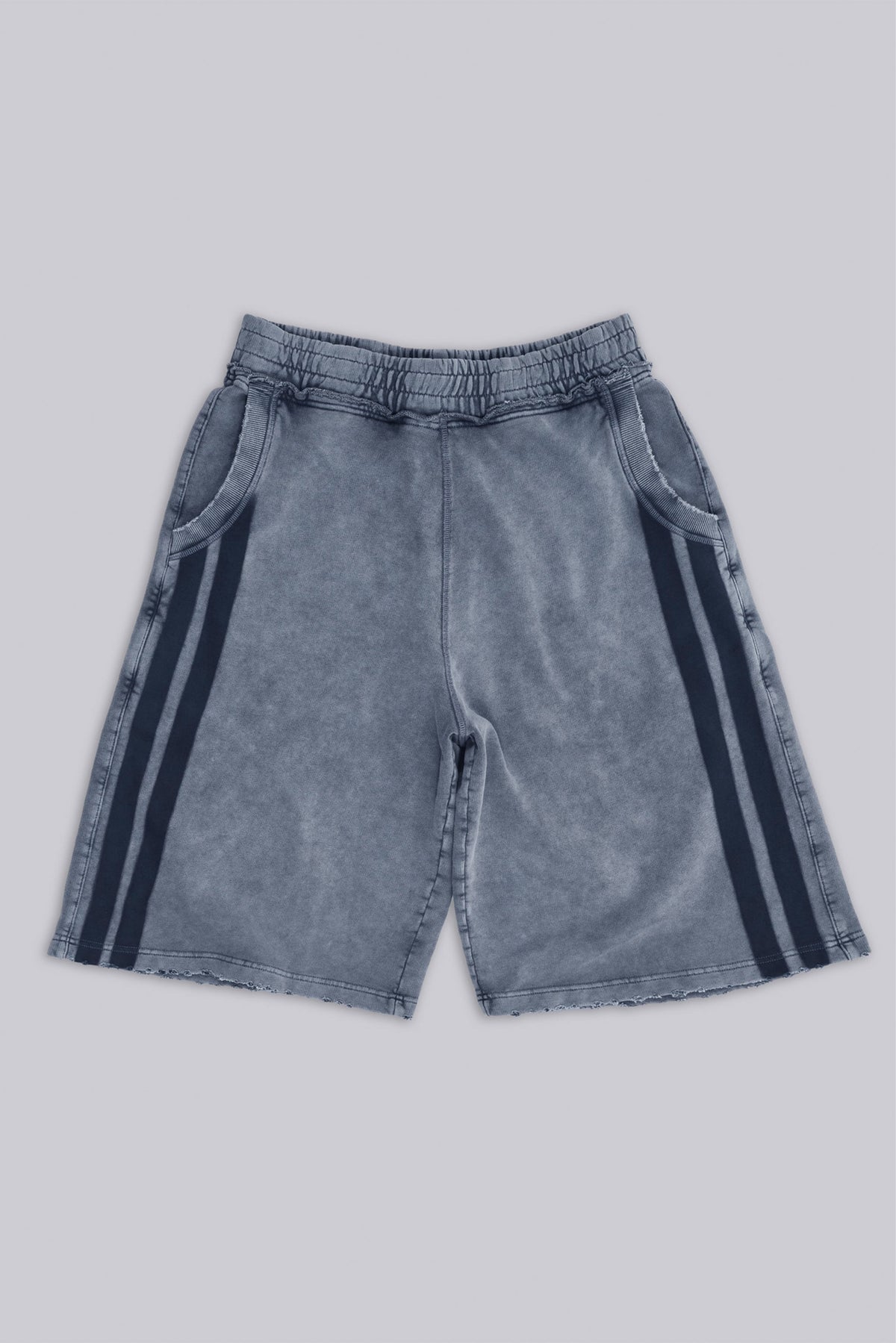 Shorts de chándal Monster lavados deportivos de rayas grises