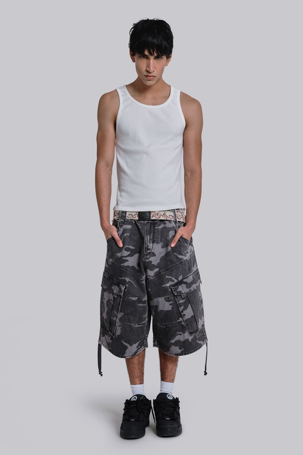 Shorts baggy Cadet negros y camuflaje