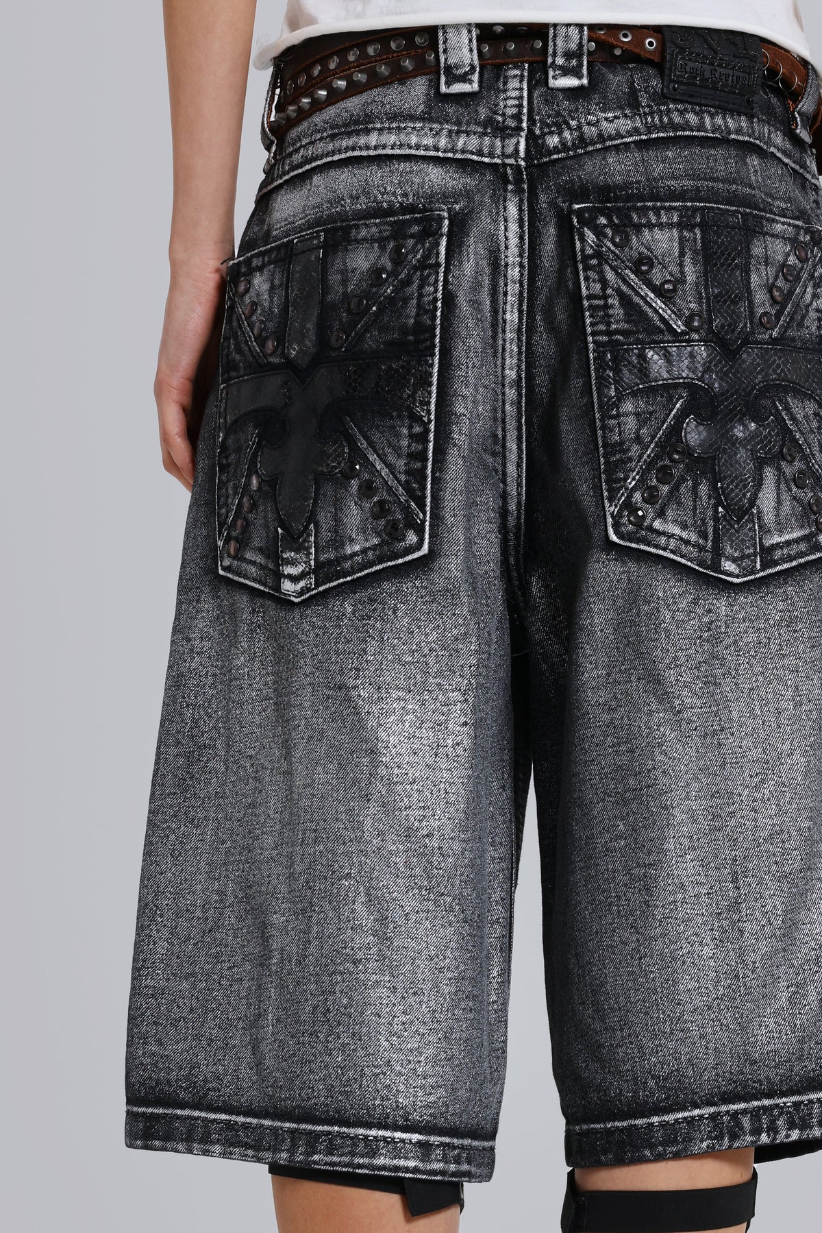 Shorts Rock Revival Dust plateados