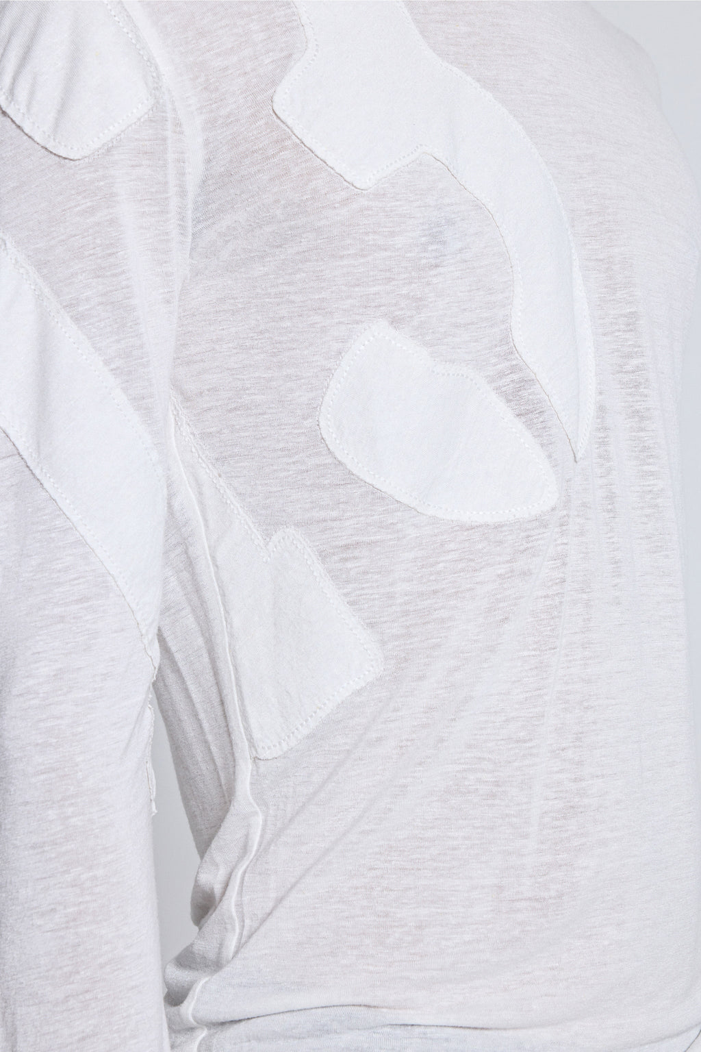 13 Applique Linen Top