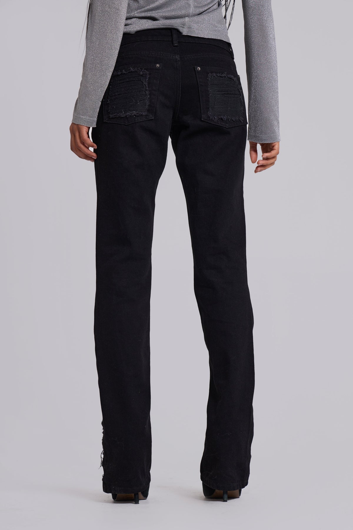 Zain Shredded Straight Jeans in Black