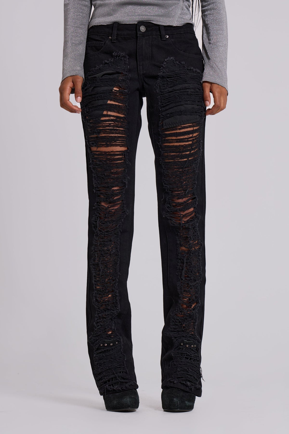 Zain Shredded Straight Jeans in Black