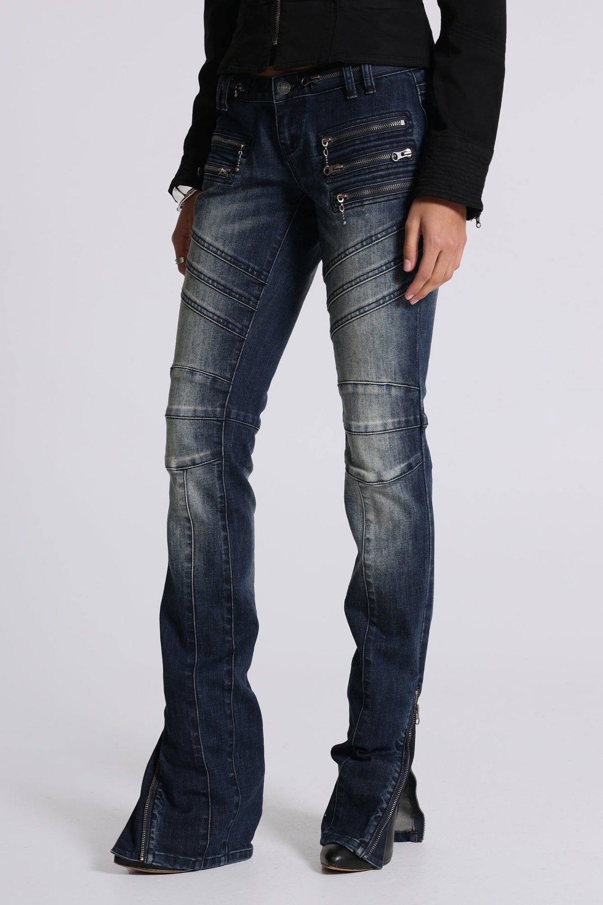 Ardor Seamed Skinny Jeans in Dark Wash