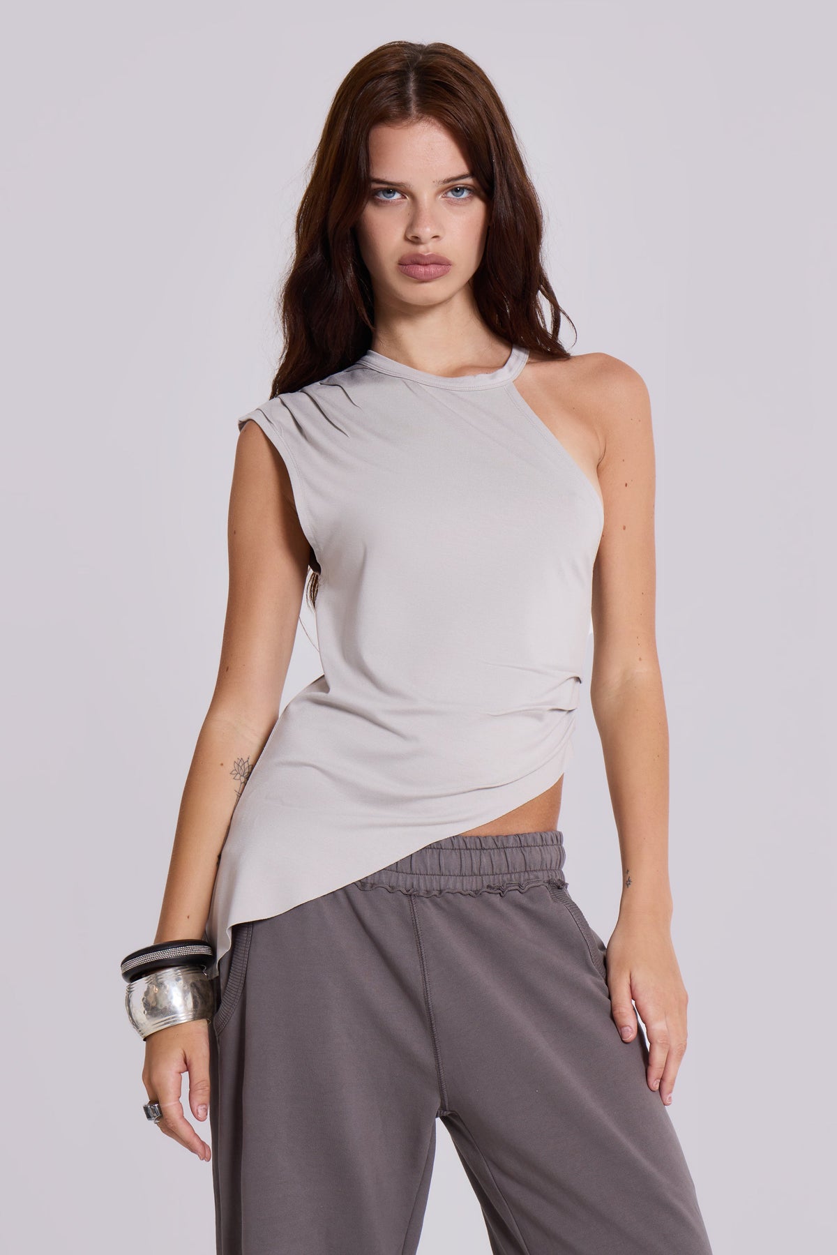 Theodora Asymmetric Top