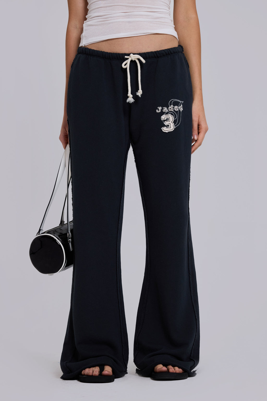 Jogger Cleo holgado bootcut negro