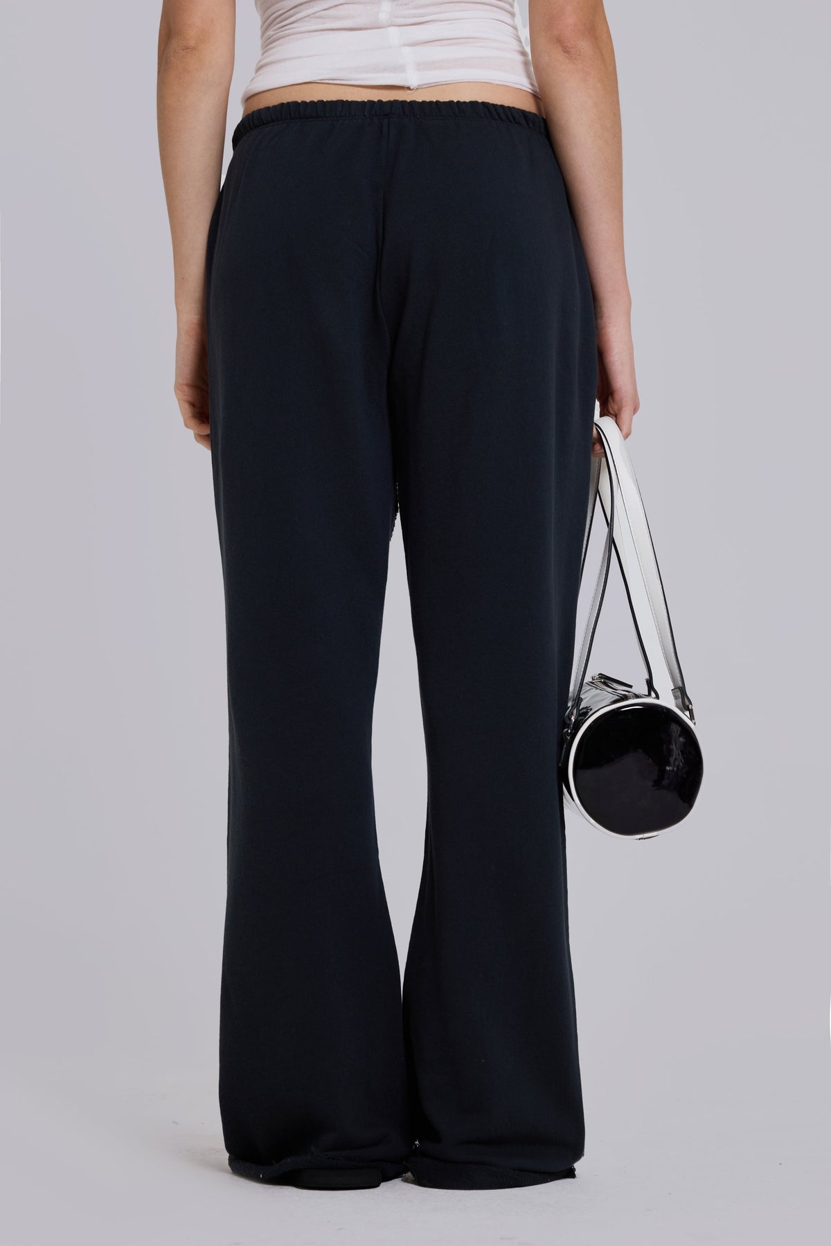 Jogger Cleo holgado bootcut negro
