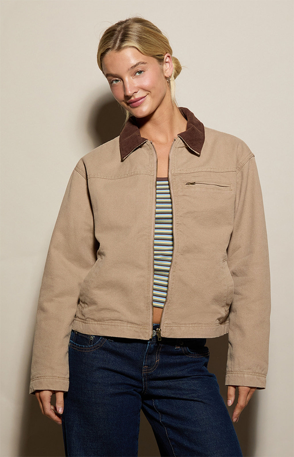 Chaqueta estilo granjero con cuello en contraste