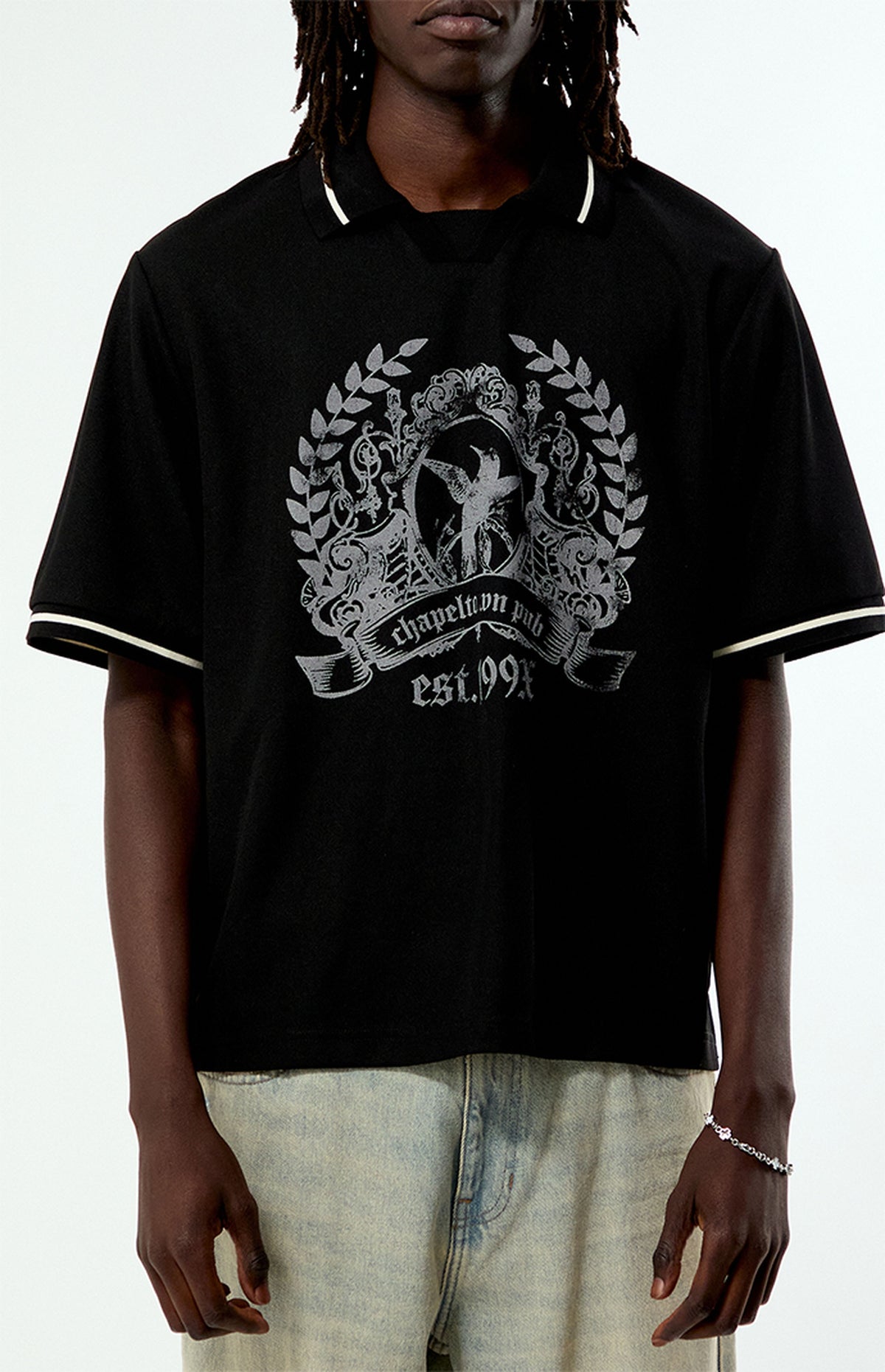 Camiseta de fútbol de manga corta negra 199x