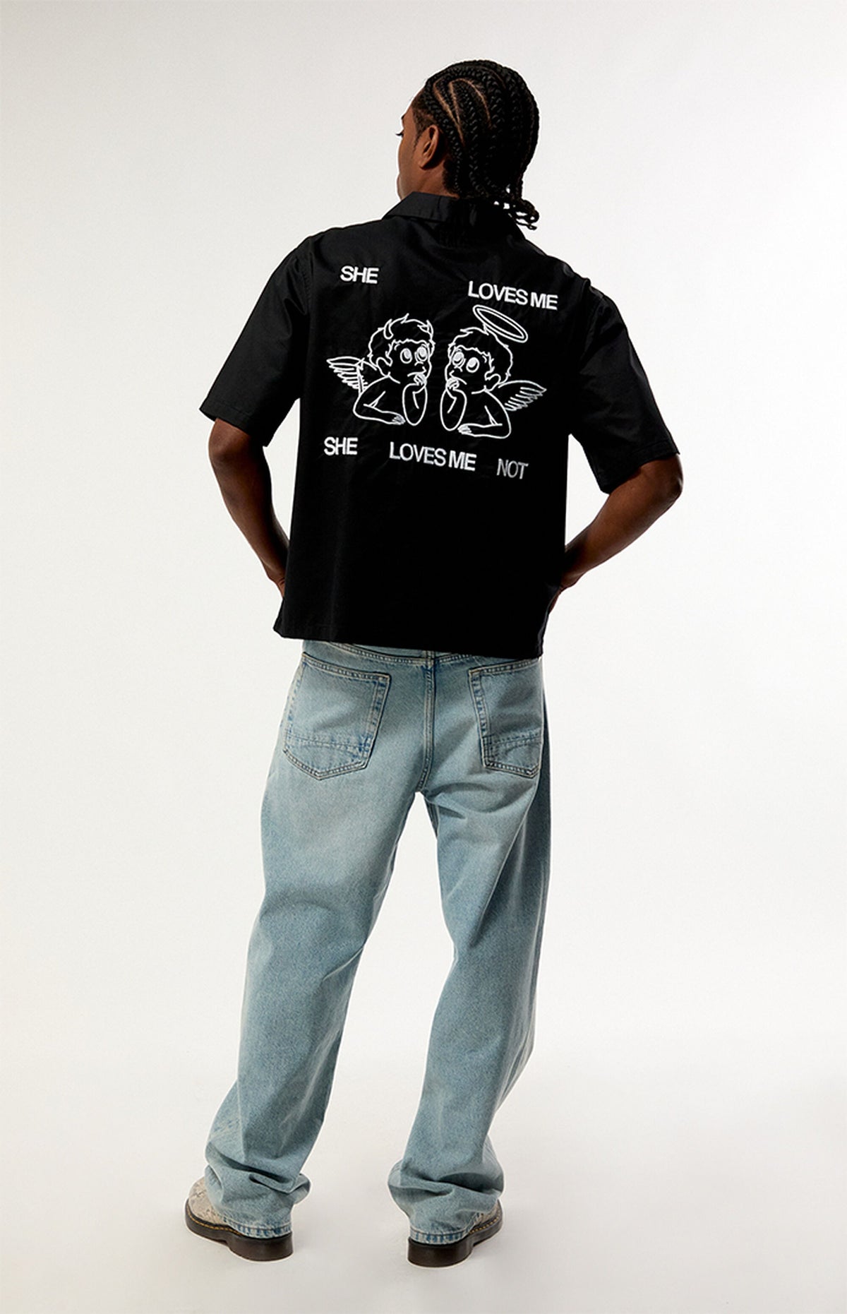 Camiseta Pacsun Loves Me Camp