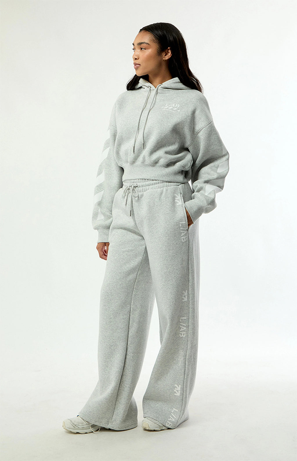 L/AB c/o Pantalones deportivos holgados de pierna ancha Off-White