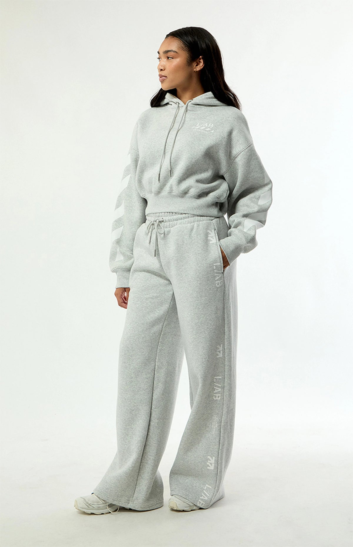 L/AB c/o Pantalones deportivos holgados de pierna ancha Off-White