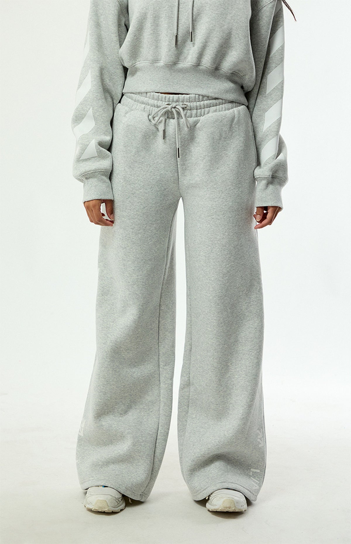L/AB c/o Pantalones deportivos holgados de pierna ancha Off-White