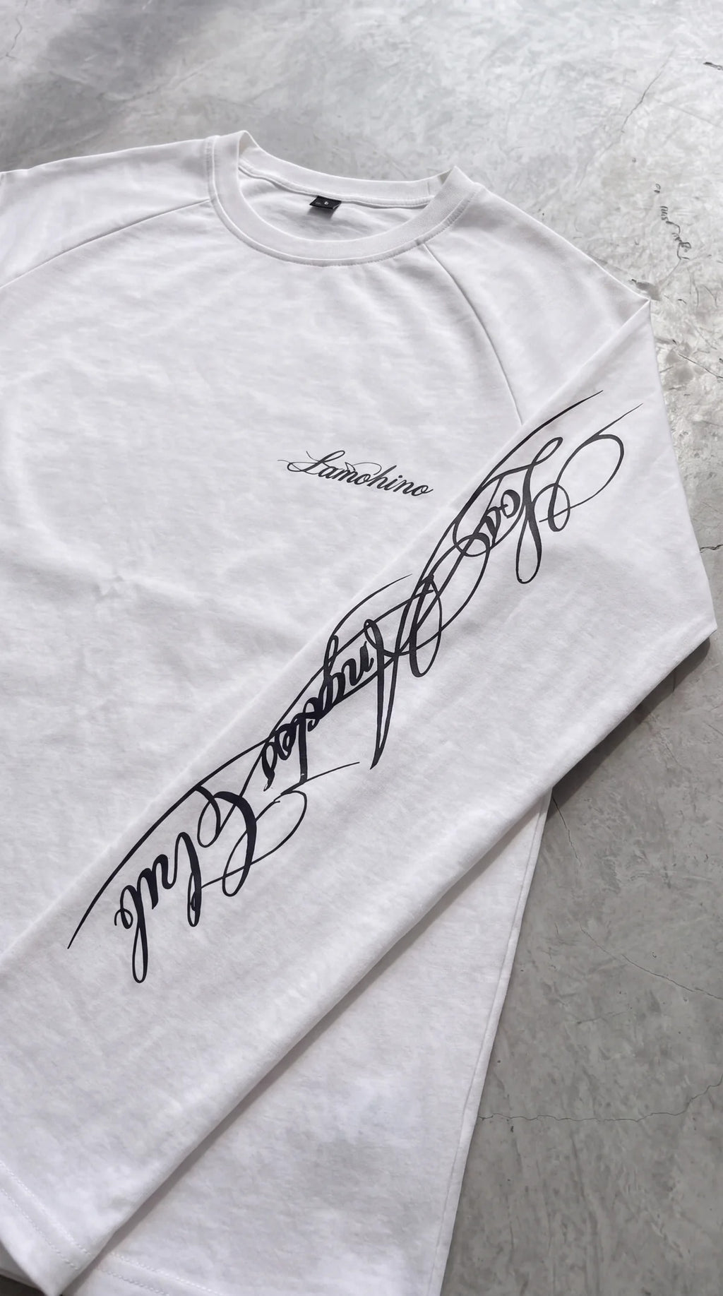 Camiseta Blanca Mayoi Manga Larga