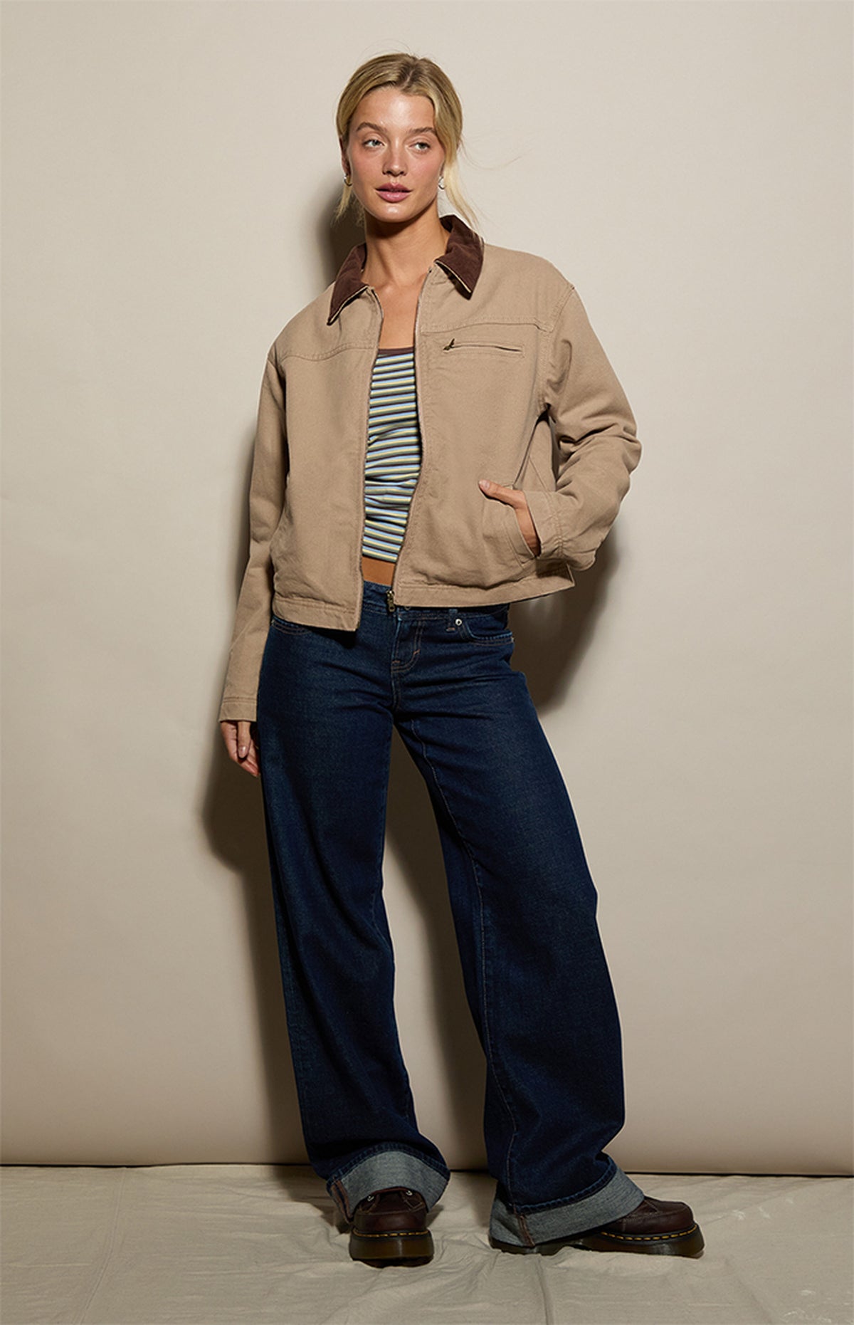 Chaqueta estilo granjero con cuello en contraste